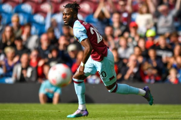 West Ham chính thức: Cầu thủ chạy cánh 28 tuổi Maxiville Cole cho vay Genova trong một mùa