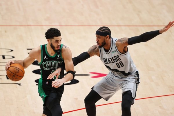 Tatum: Anthony là một trong ba hoặc bốn người chơi mà tôi ngưỡng mộ. Tôi bắt chước một số kỹ năng củ